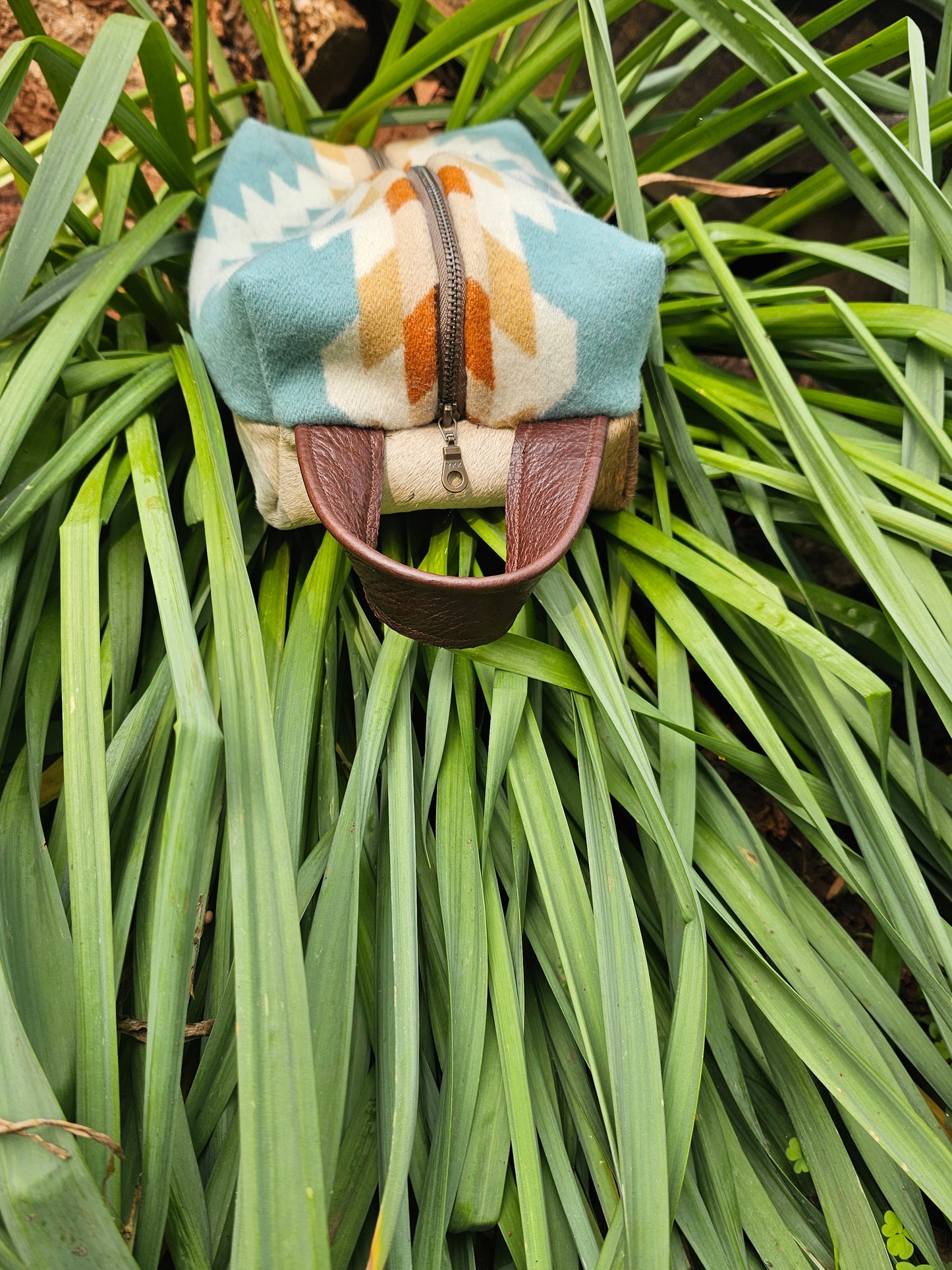 Rancho Arroyo Aqua Makeup/dopp bag