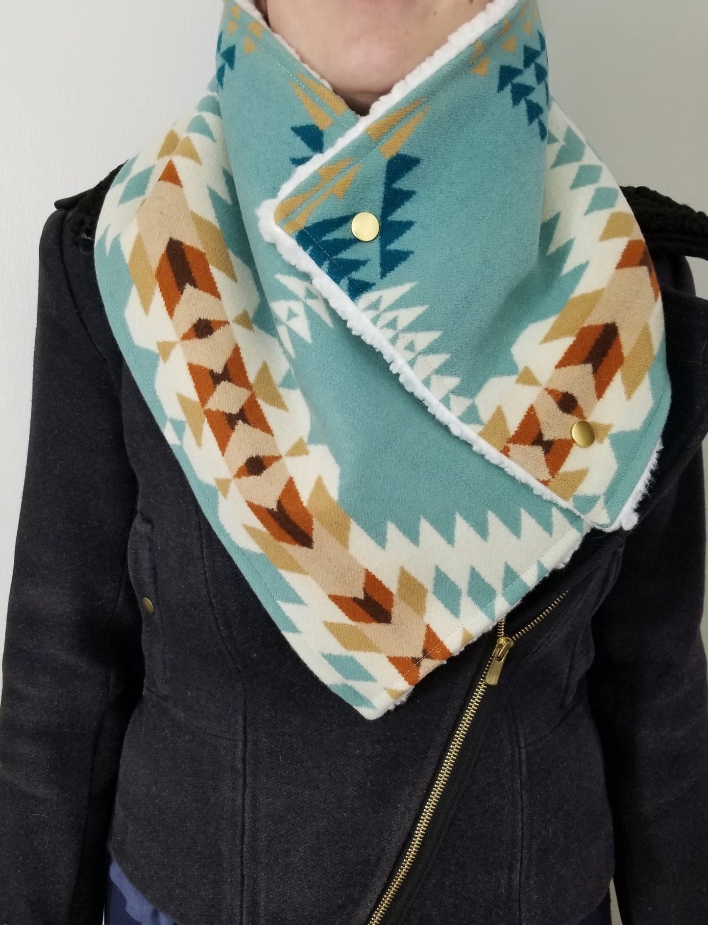 Rancho Arroyo Aqua Southwestern Scarf