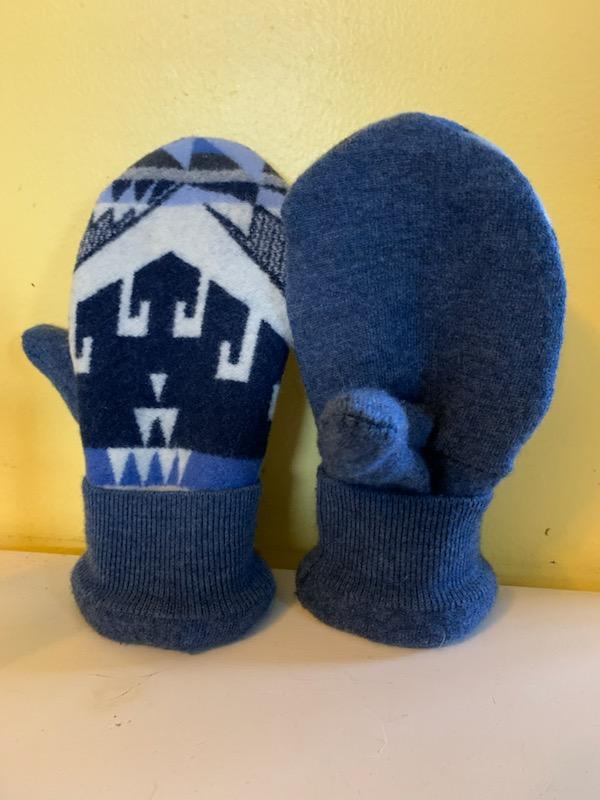 Trailhead Blue Mittens