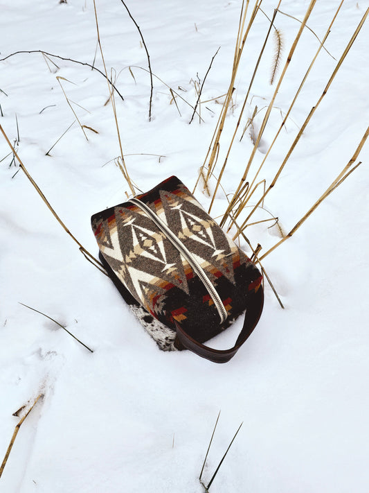 Pacific Crest Makeup/dopp bag
