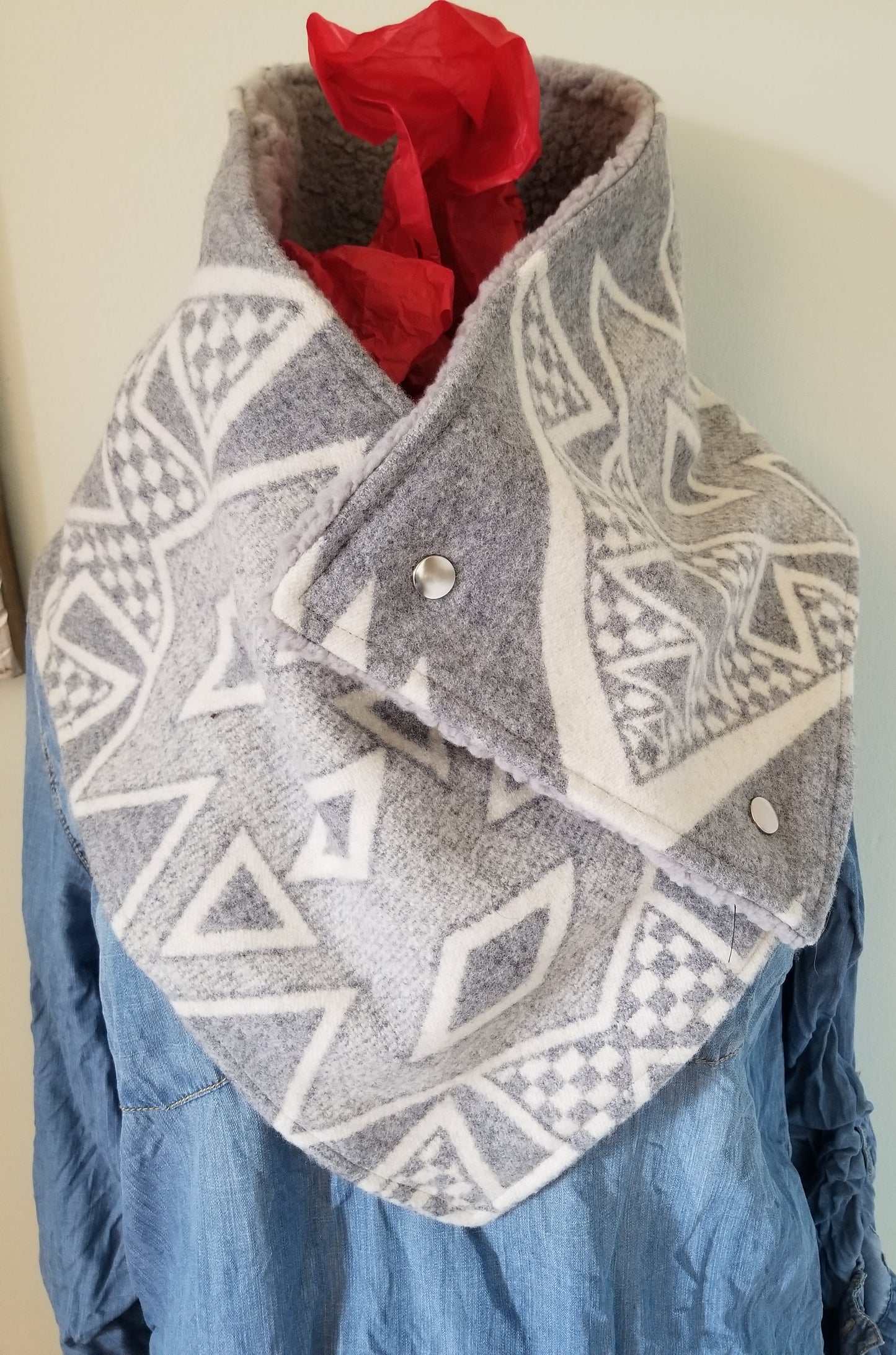 Diamond Ridge White Western Scarf Wrap Scarf Ski Muffler